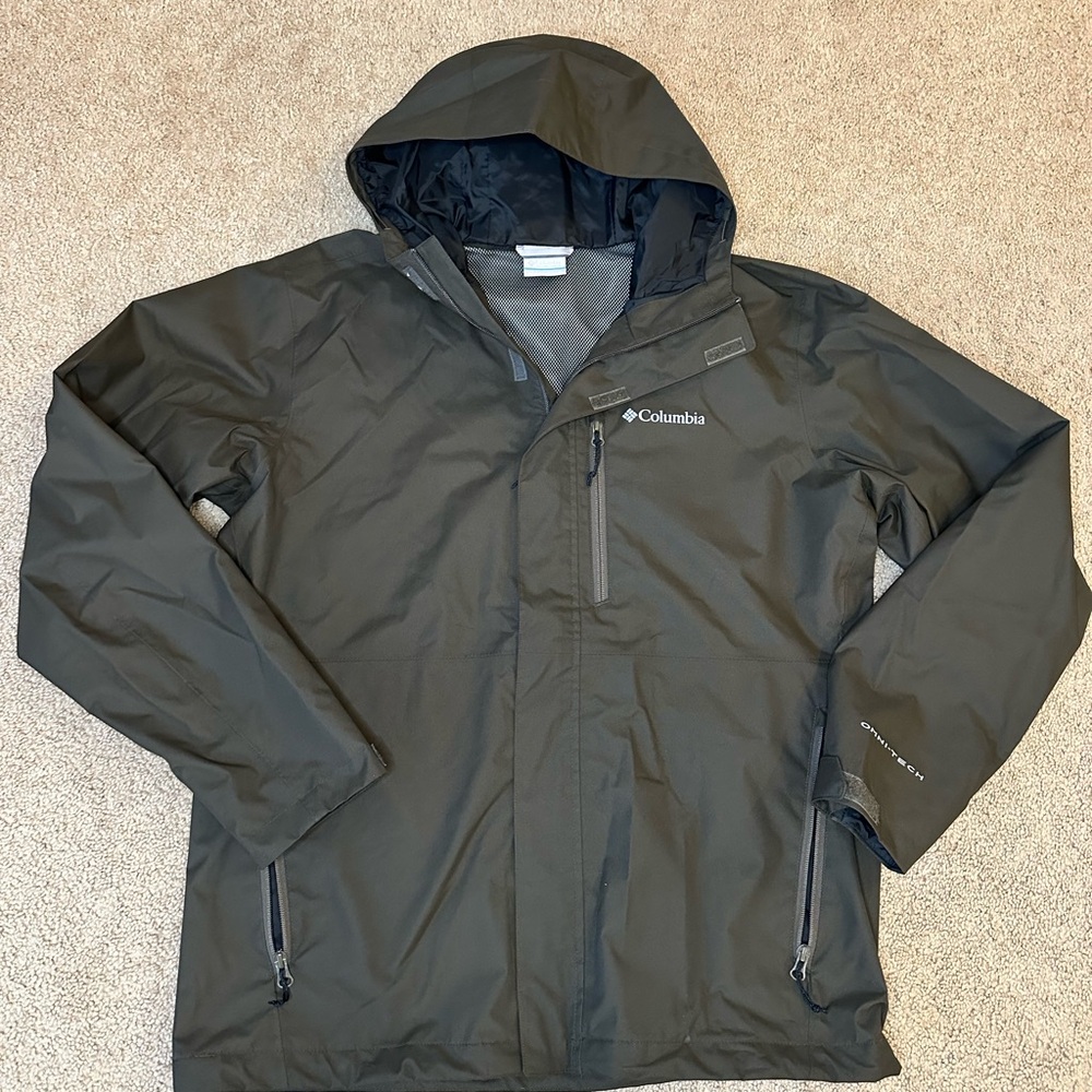 Columbia Omni tech windbreaker rain jacket size M